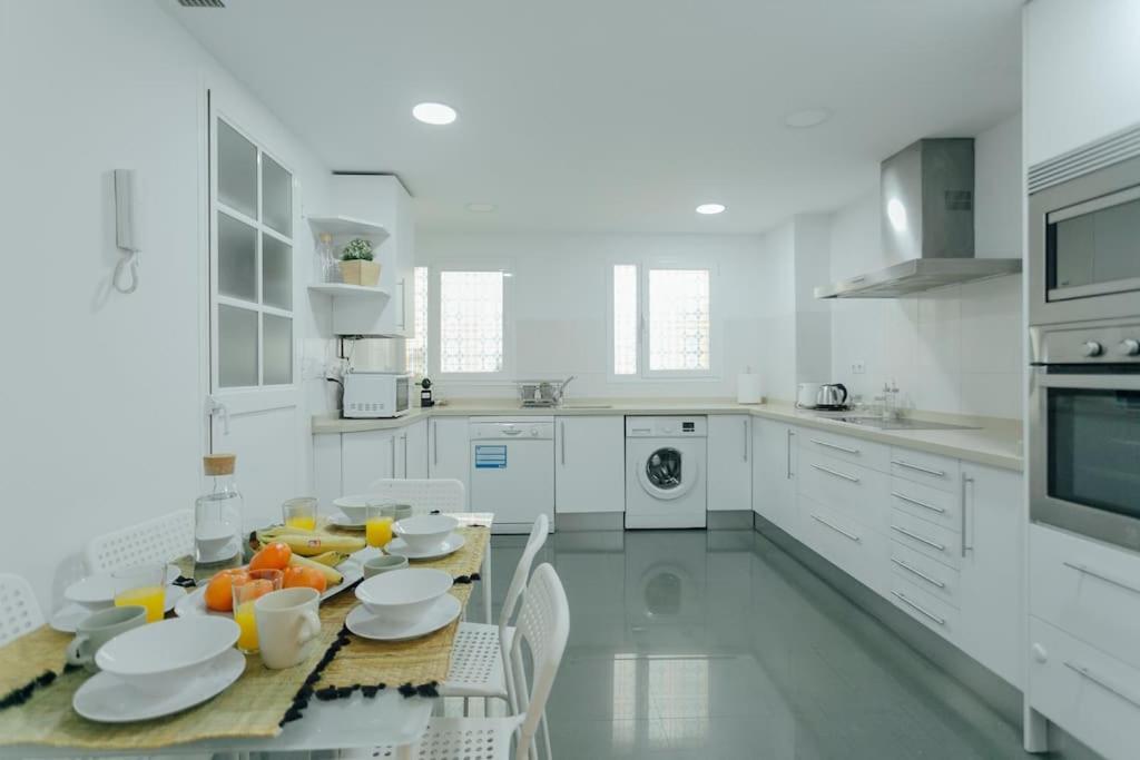 O&L Murillo Bright Apartment - Terrace & Parking Seville Ngoại thất bức ảnh