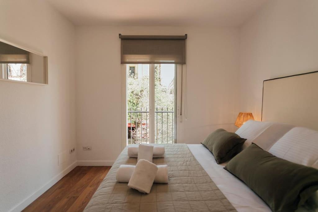 O&L Murillo Bright Apartment - Terrace & Parking Seville Ngoại thất bức ảnh